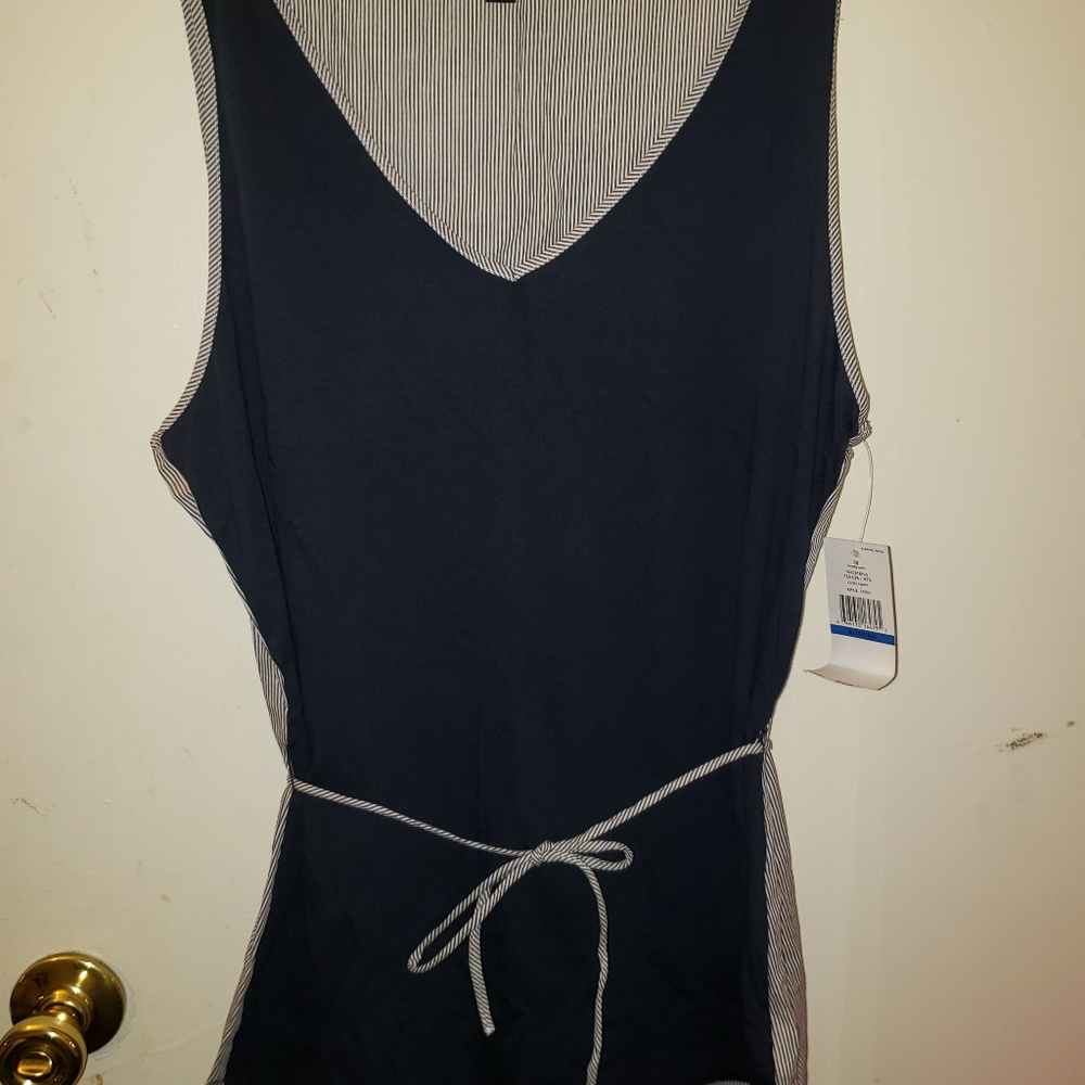 Sleeveless top